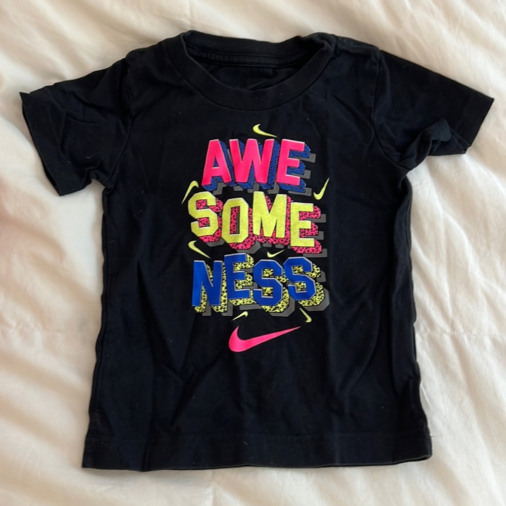 Nike toddler T-Shirt Like New Condition